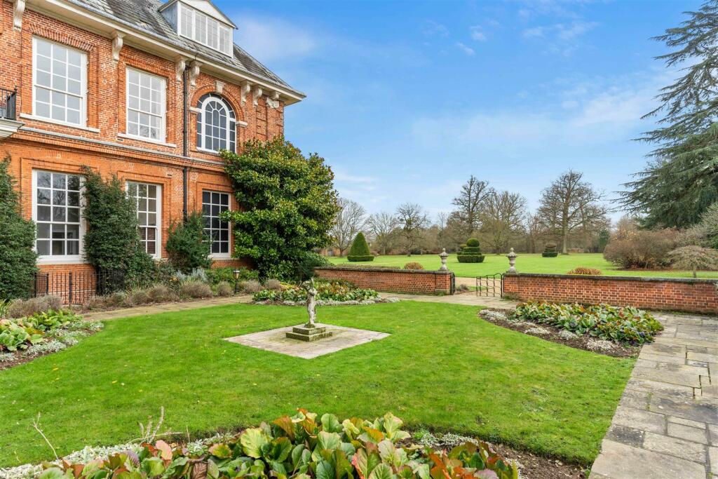 7 The Mansion 49.jpg