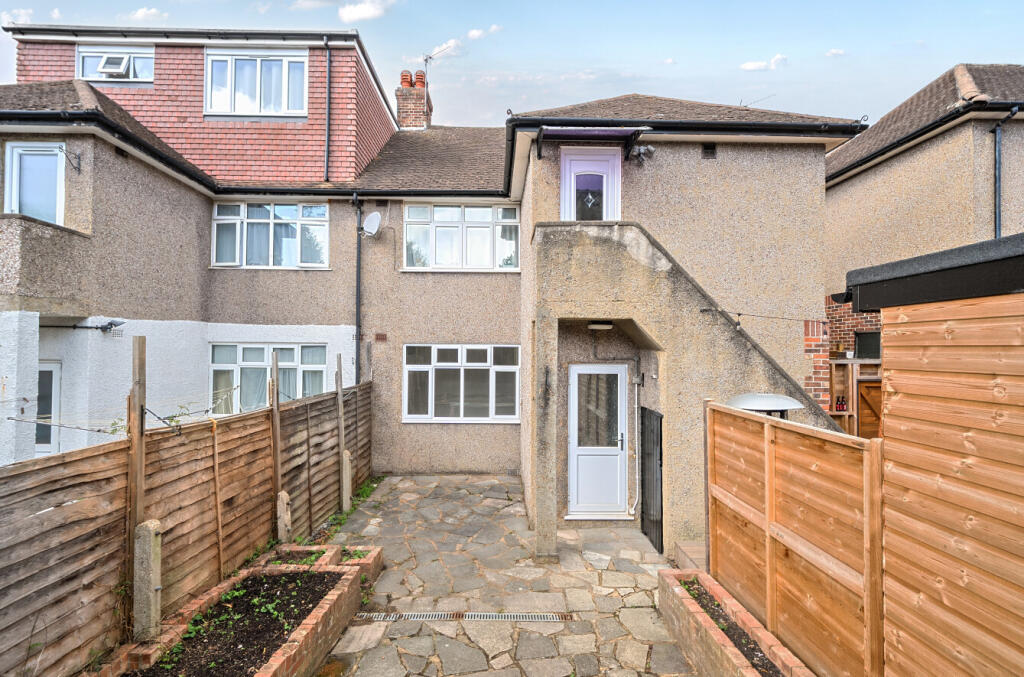 1347992-1-68b586d...