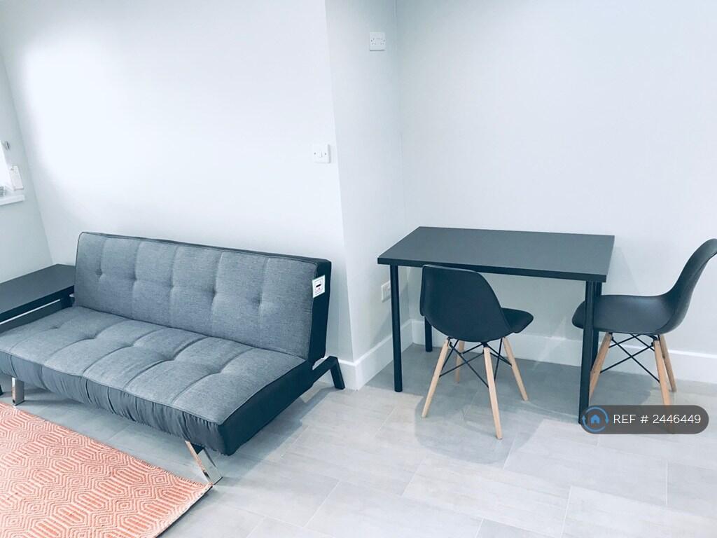 Lounge/Kitchen