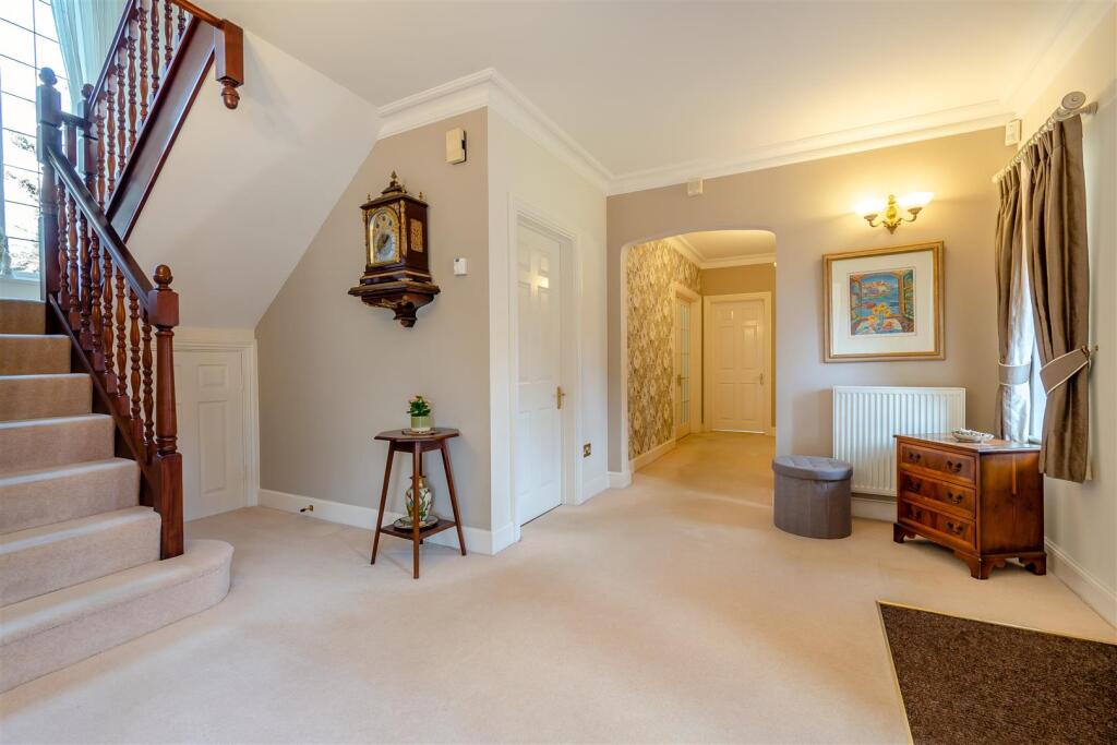 8634113-interior21.jpg
