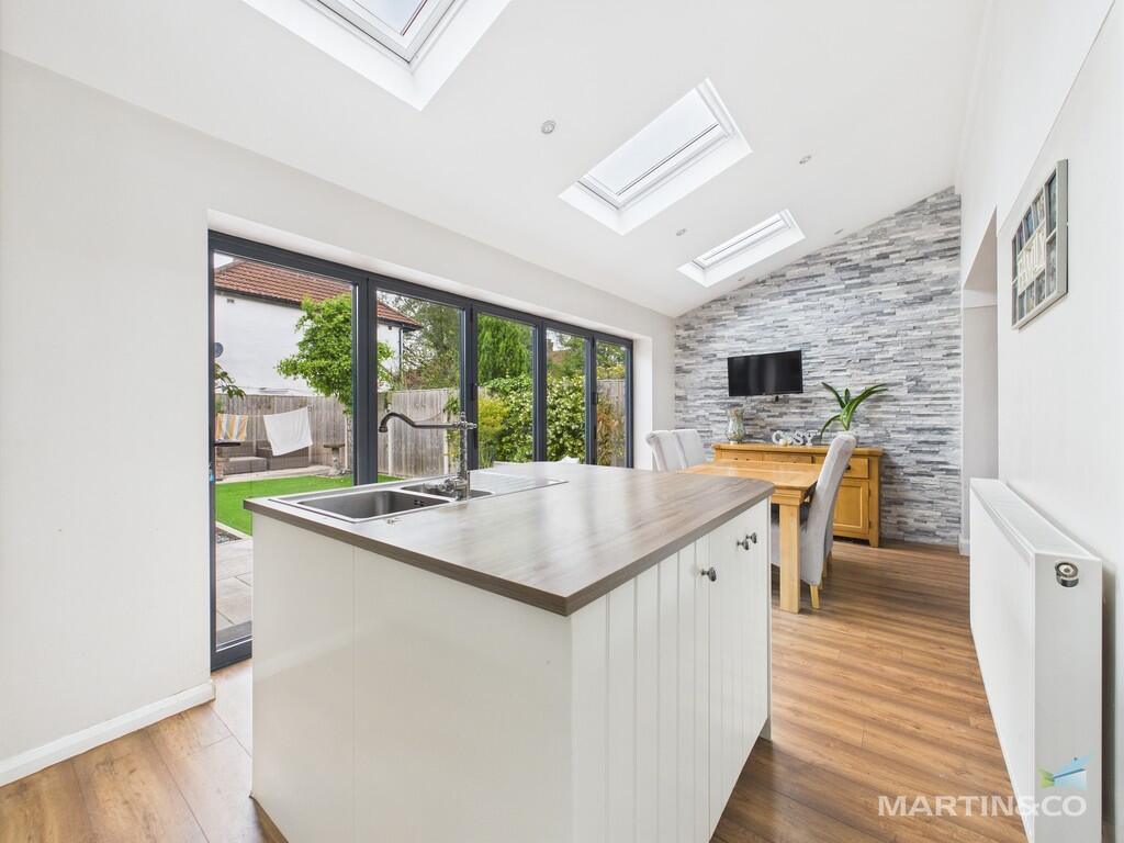 CAM03111G0-PR0337...