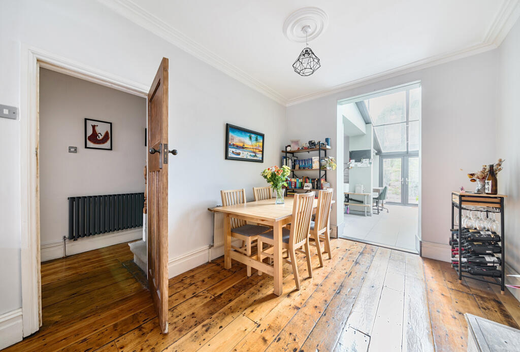 1331712-6-688c868...