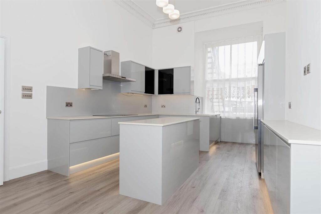 Adelaide Crescent_19.jpg