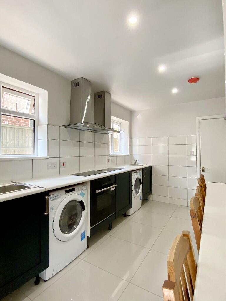 KITCHEN 3