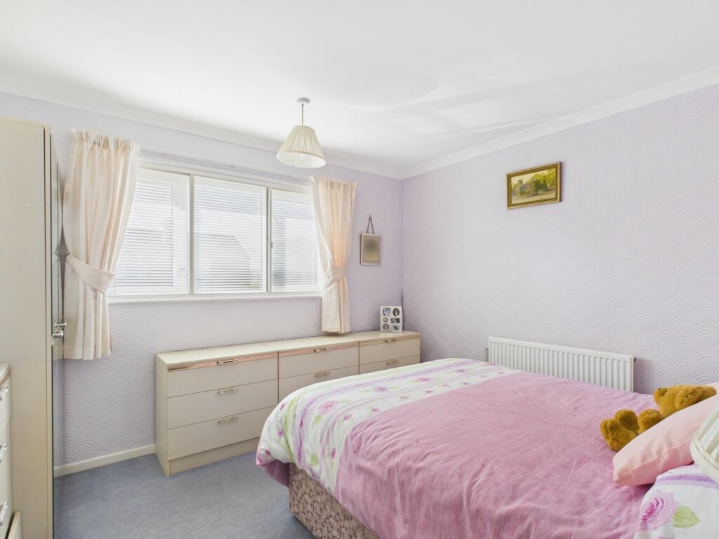 CAM01338G0-PR0095-STILL011