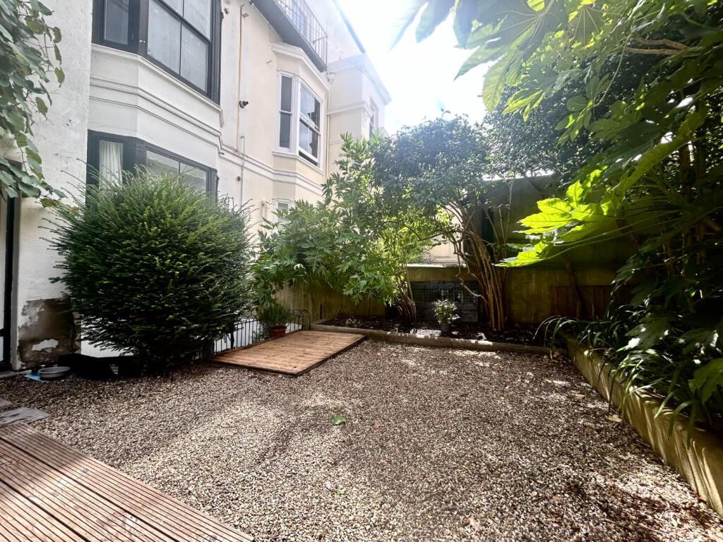 Garden 2.jpg