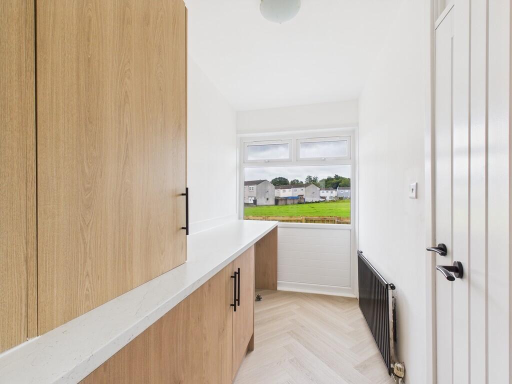 CAM05526G0-PR0008...