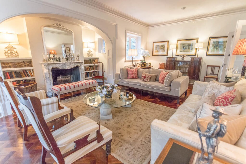 Stunning Drawing Room