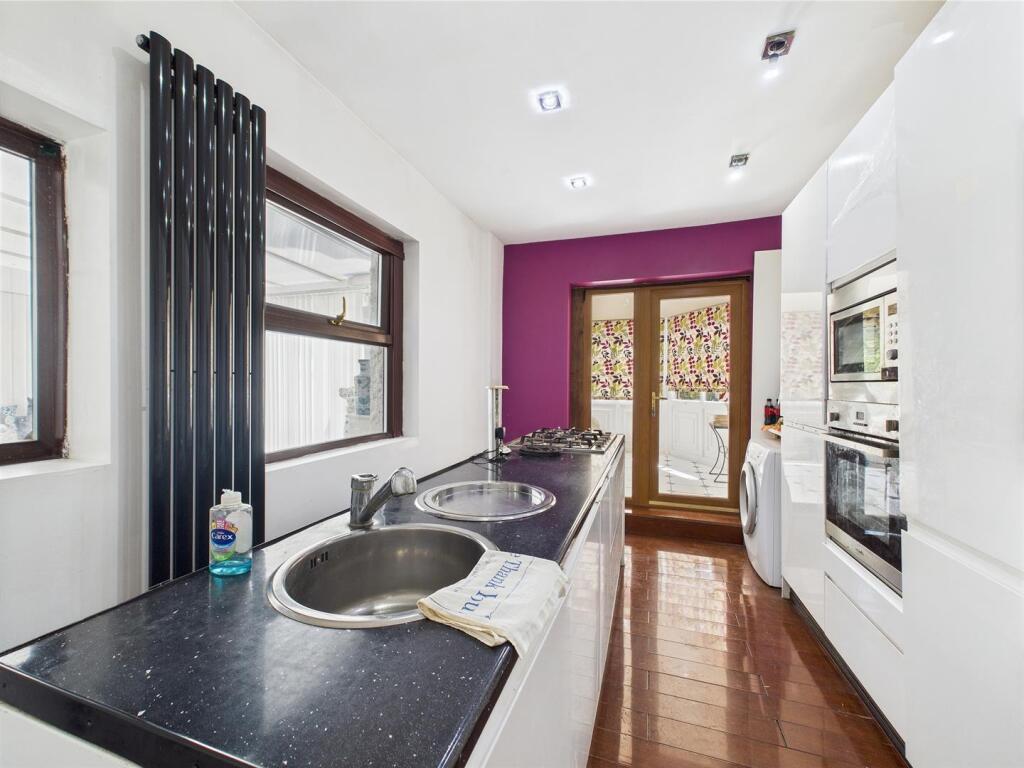 16 - Semi-detached house for Auction, Bishopsworth