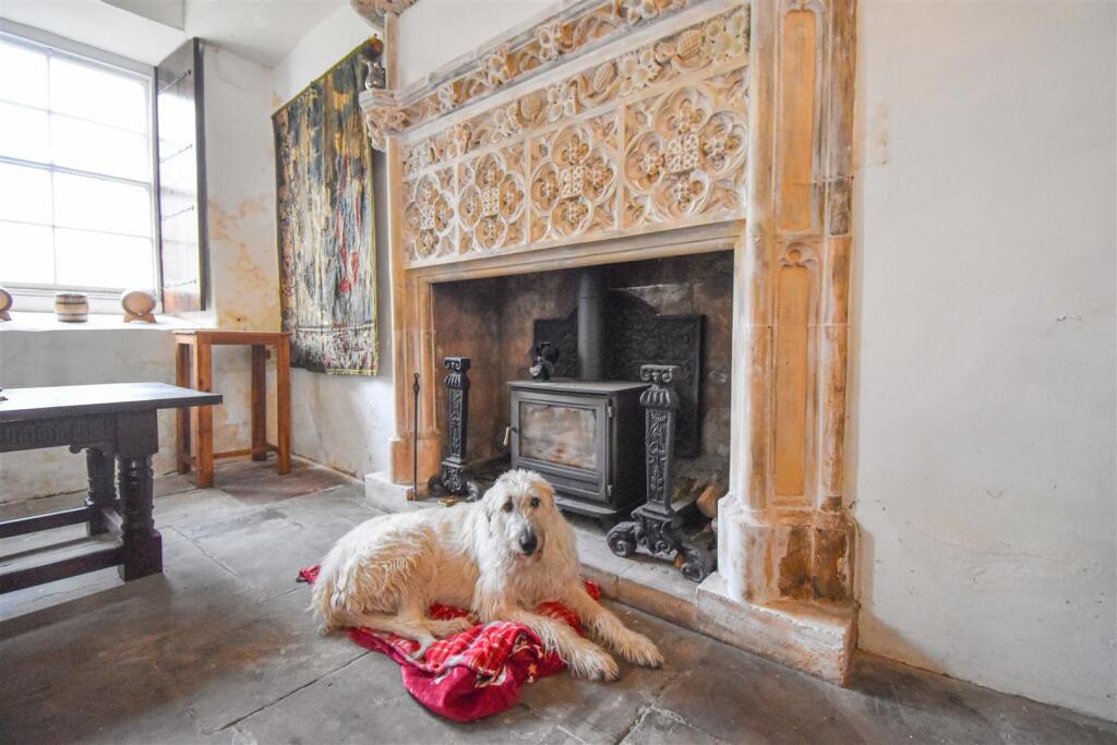 Medieval Dining Room (circa 1180)