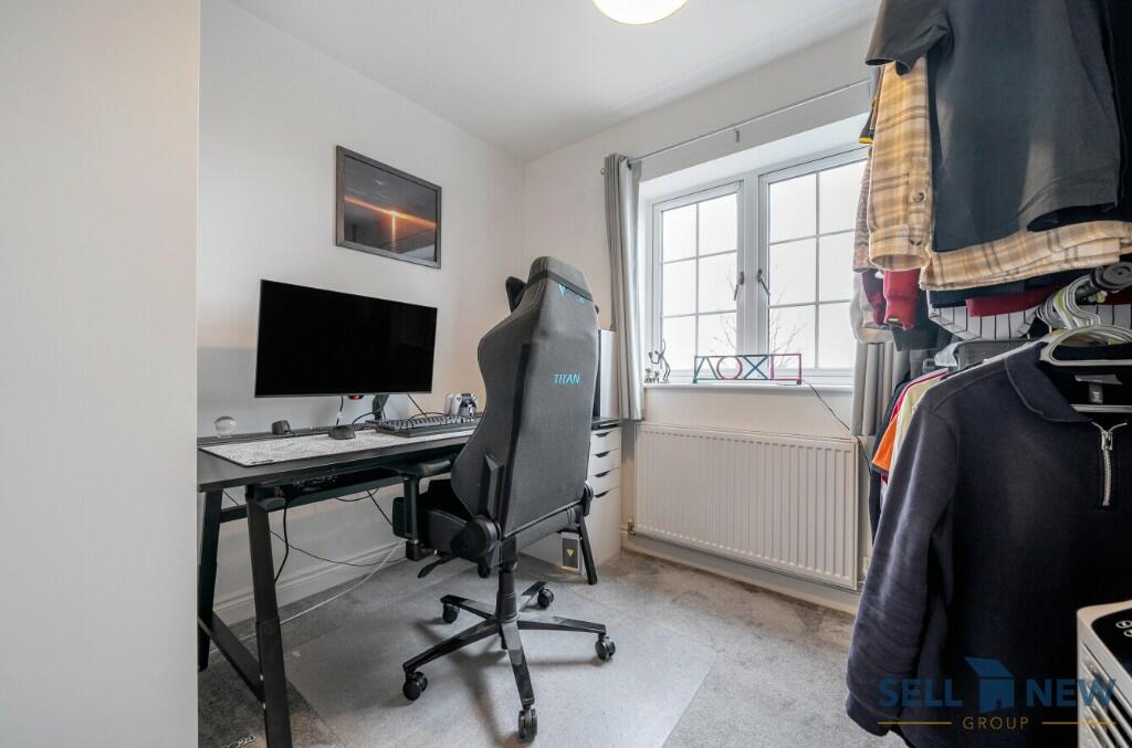 Third bedroom 
