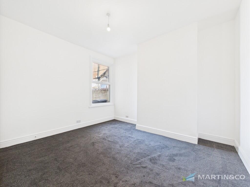 CAM02318G0-PR0511...