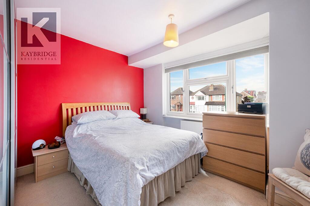 Boscombe Road KT4 8PL