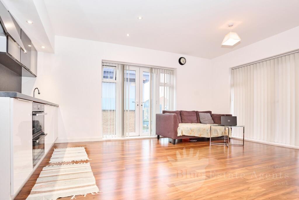 Open Plan Kitchen &amp; Lounge