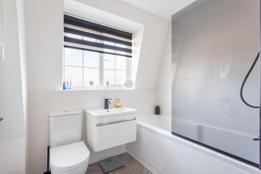 Chatsworth Close-19.jpg