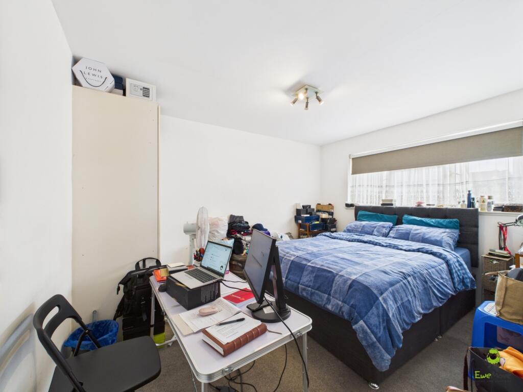 Presented by Nicoleta at EweMove Bexleyheath and D