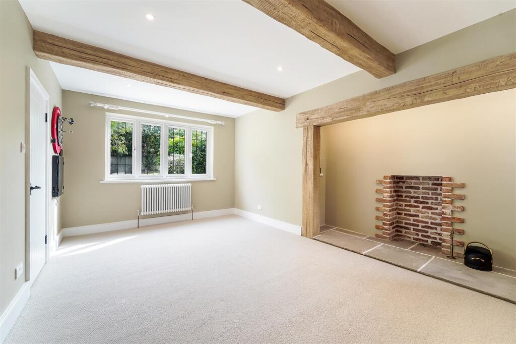 BEACON WAY, 45 (6).jpg