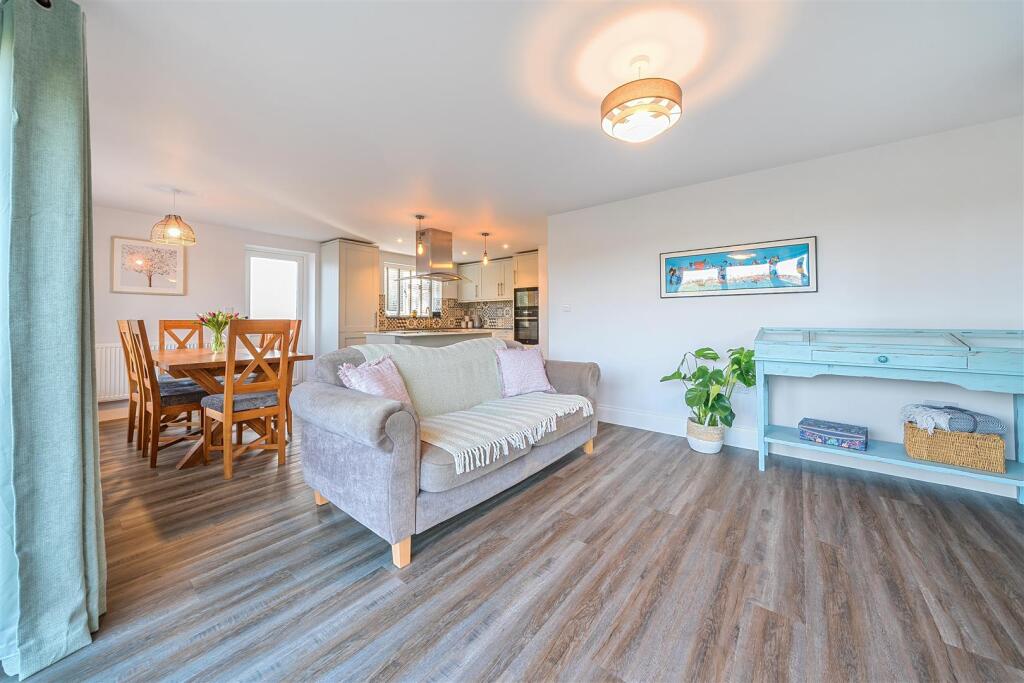 3a Plank Houses, Towcester