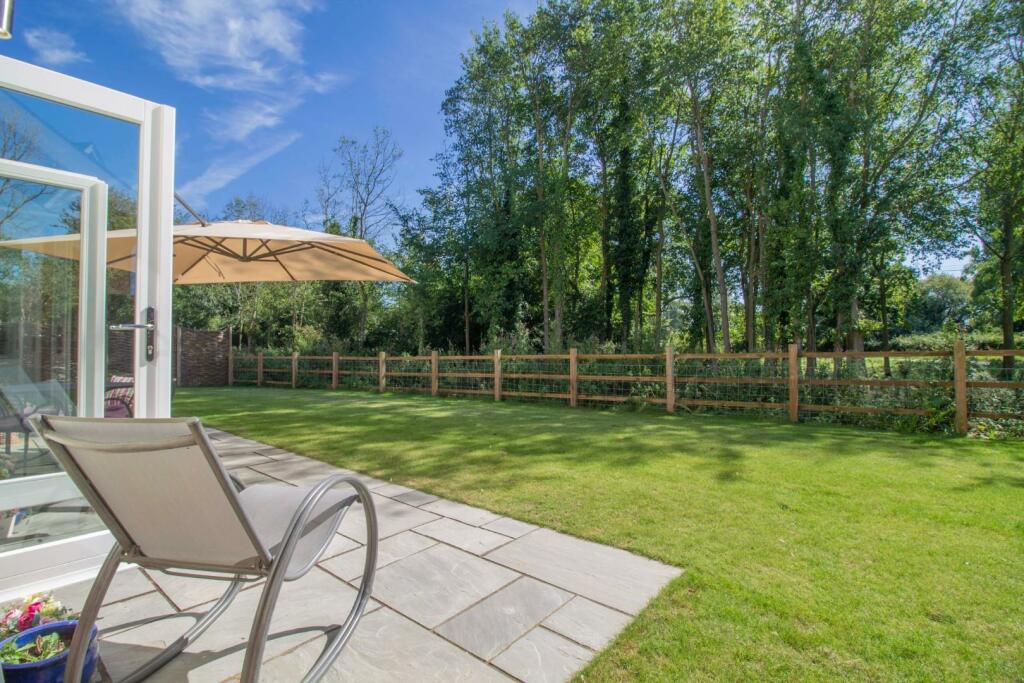 4 Mortimer Road, Cockfield [Garden] 01.jpg
