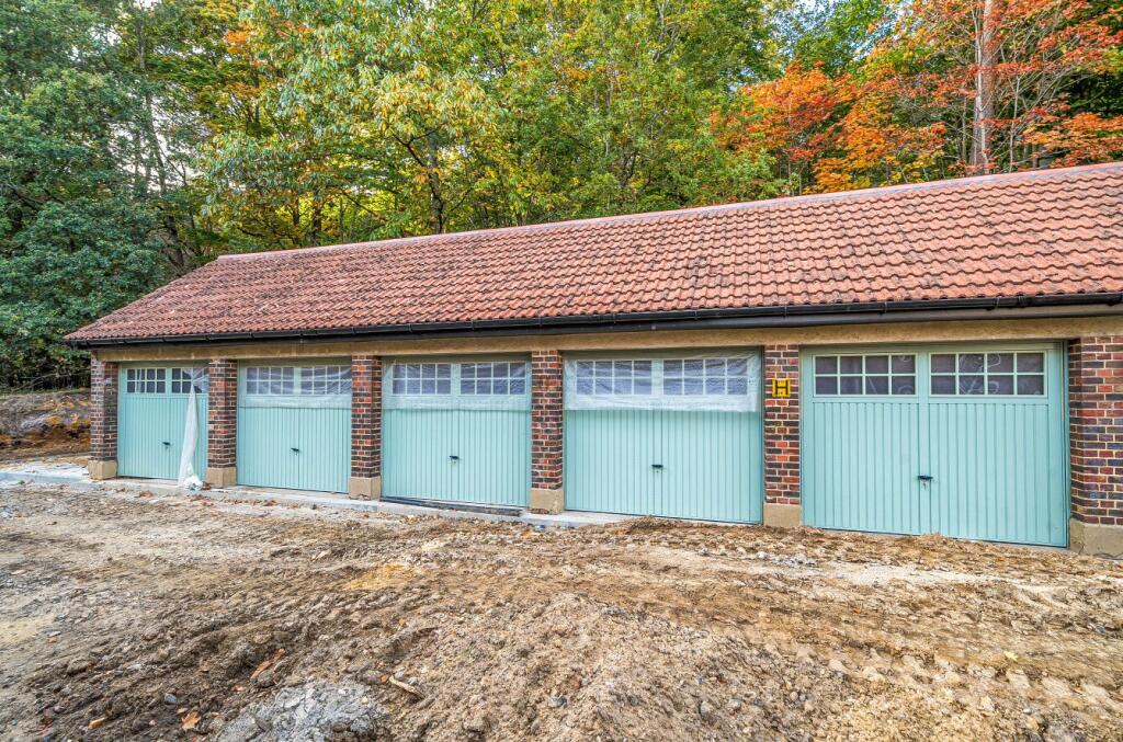 1364051-26-68e54f...