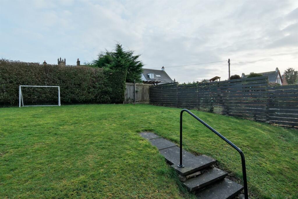 005-11 Kennedy Street, Wishaw ML2 8LE.jpg