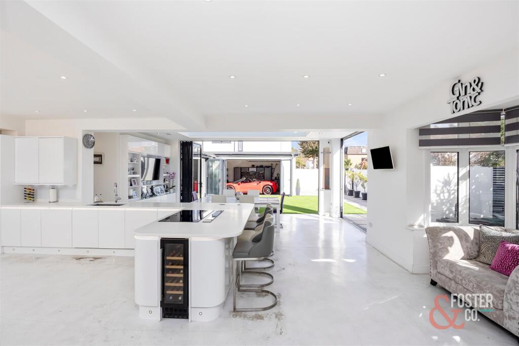 New Church Road, 85-015.JPG