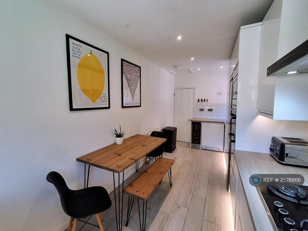Kitchen 3