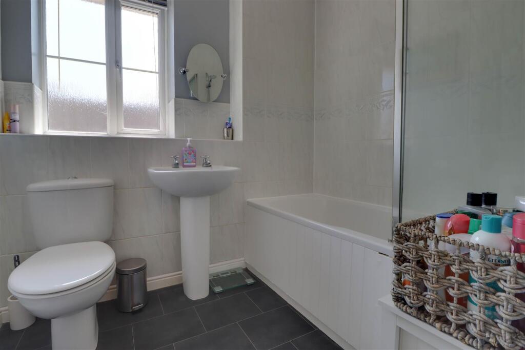 9 SMOLLETT PLACE-22.jpg