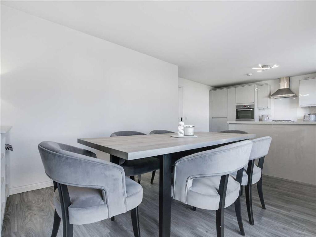 Dining Area (1)
