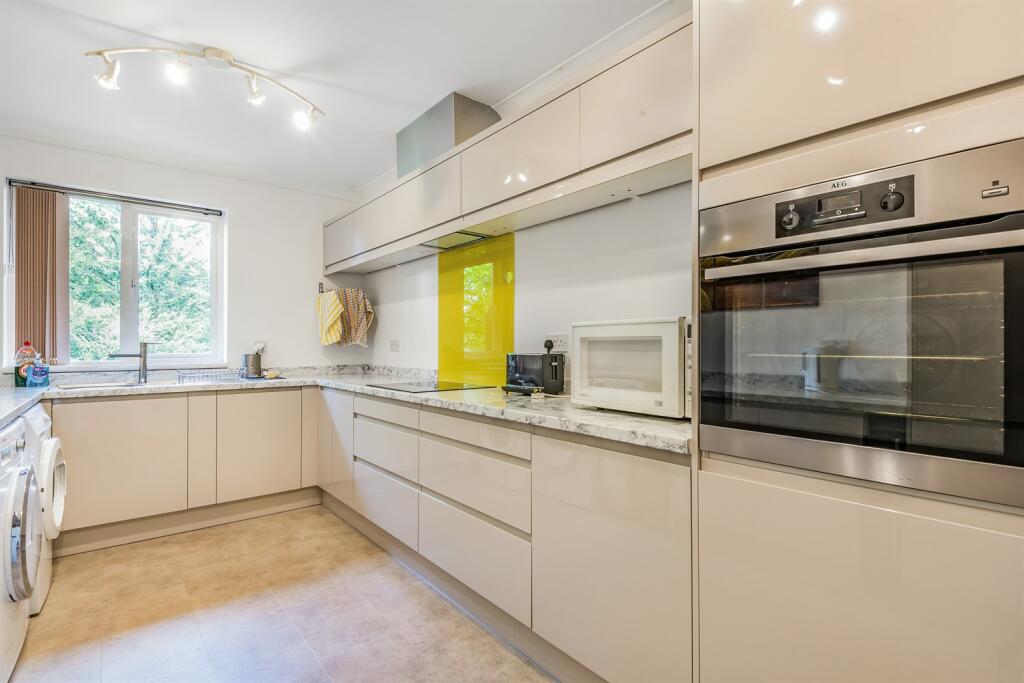 Kitchen 2