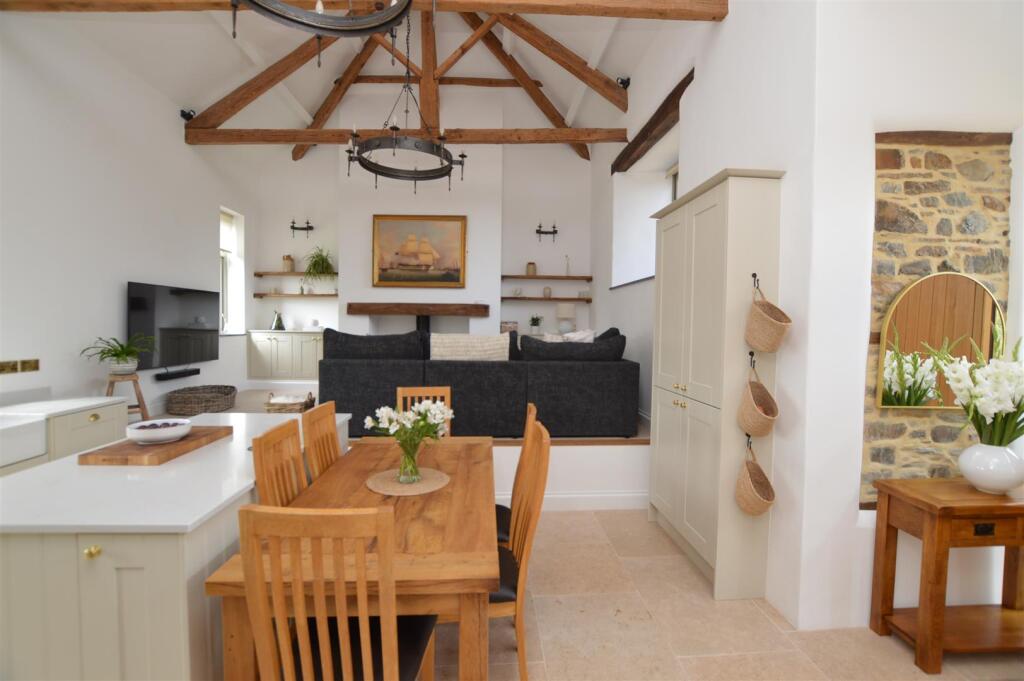 Open plan kitchen/dining room/lounge