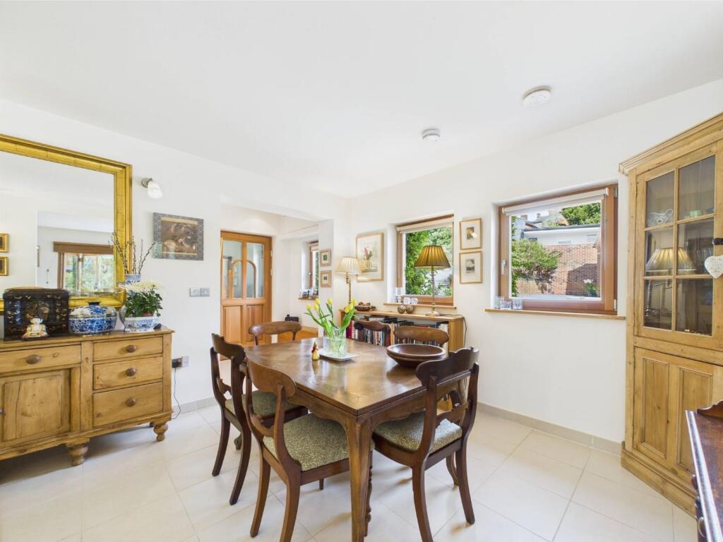 Kitchen &amp; Dining Area