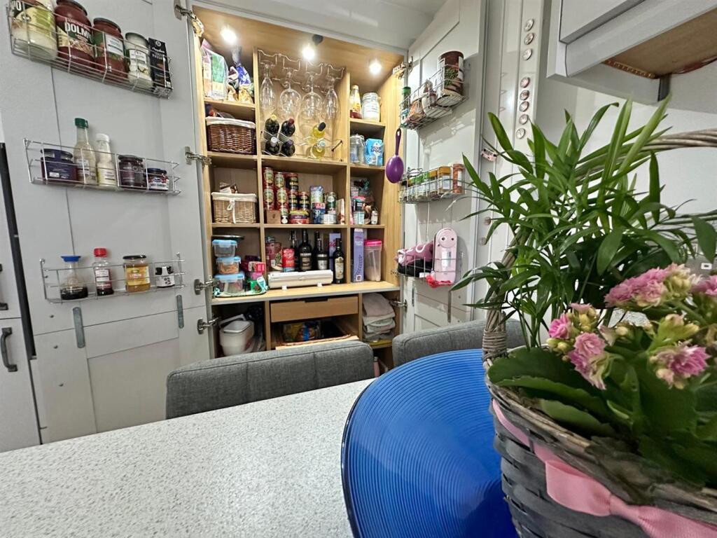 Breakfast Kitchen