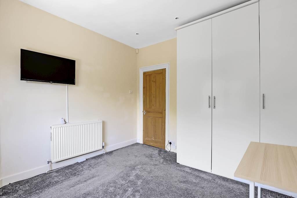 14-028fJHHGLL - 5...