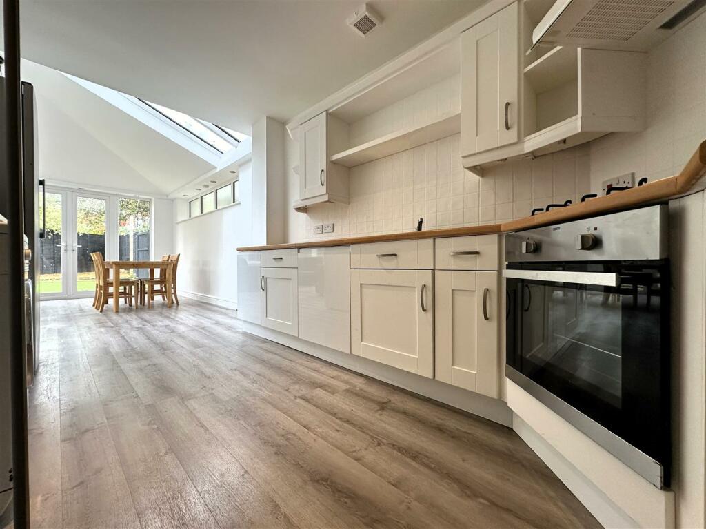 Kitchen IV.jpg