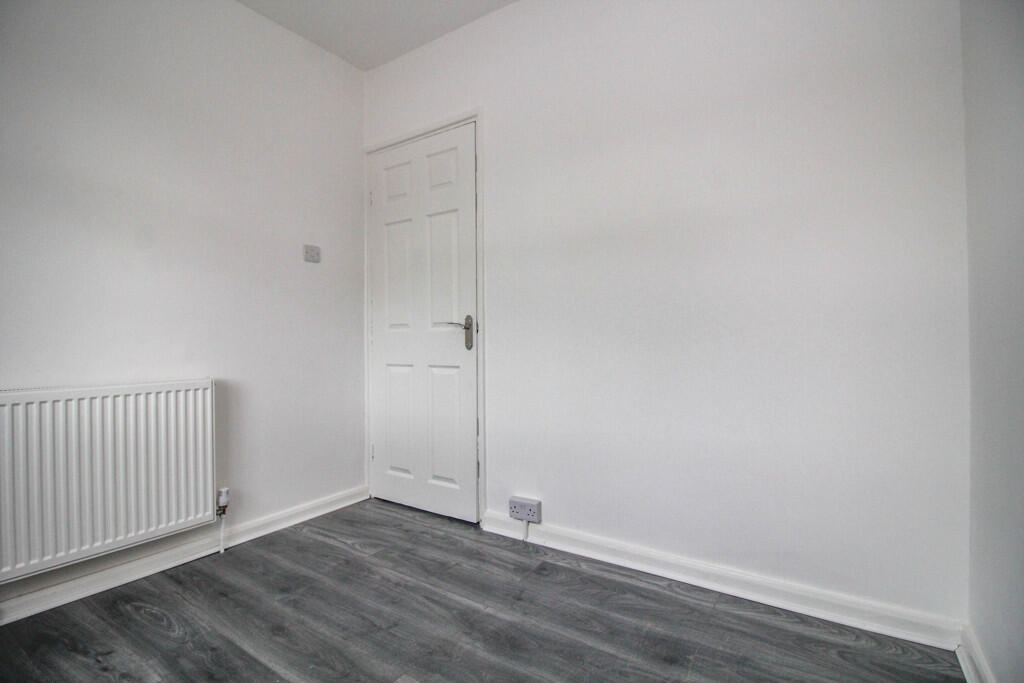 1024px.2395941__1682696191-22745-ThirdBedroom1