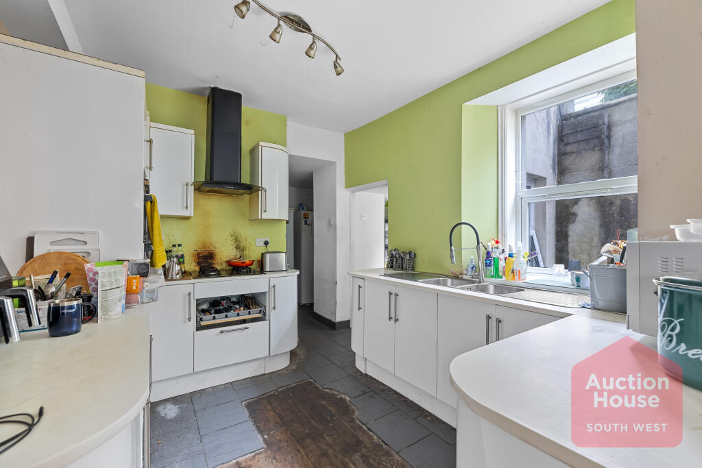 0048 T202508111207.jpg