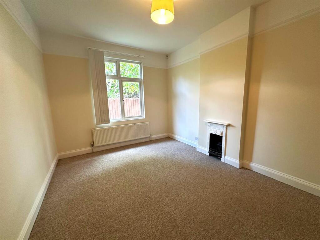 Bedroom 3.jpg