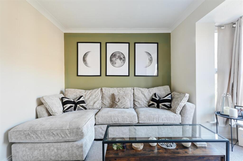 FARRIERS ROAD, 113 TPA EPSOM S- (6).jpg