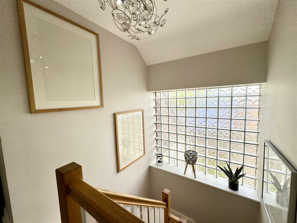 FIRST FLOOR STAIRS AND LANDING