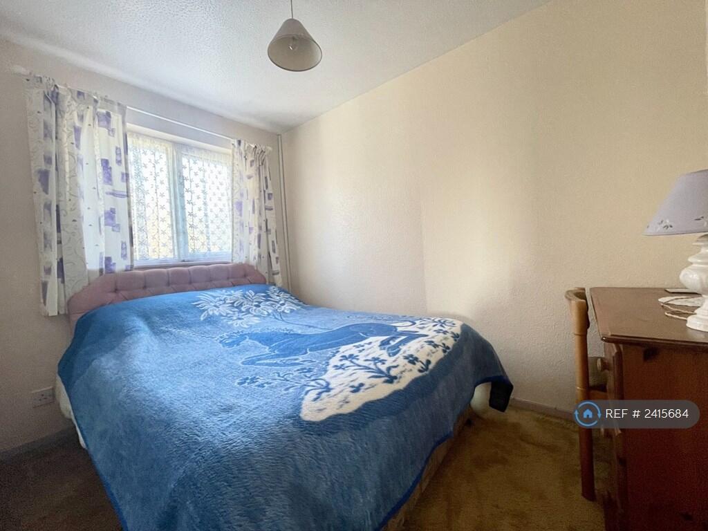 Second Double Bedroom 