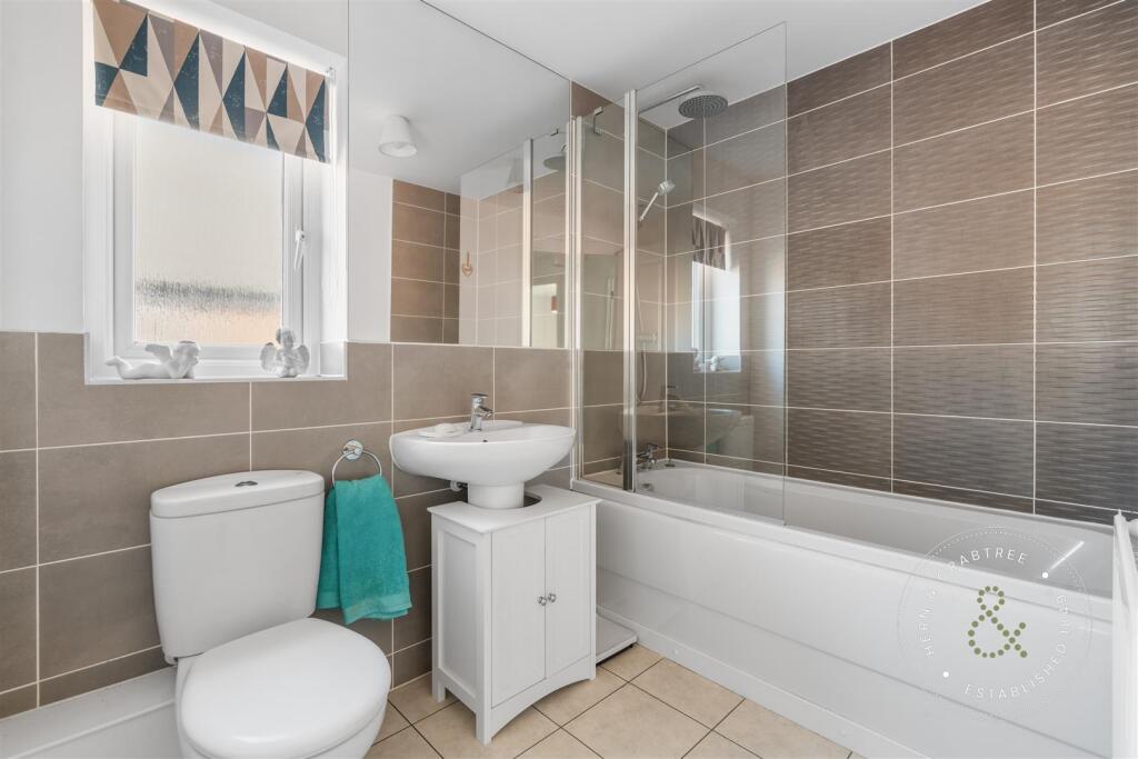 Int, Heol Bennett, Hern Crabtree (17).jpg