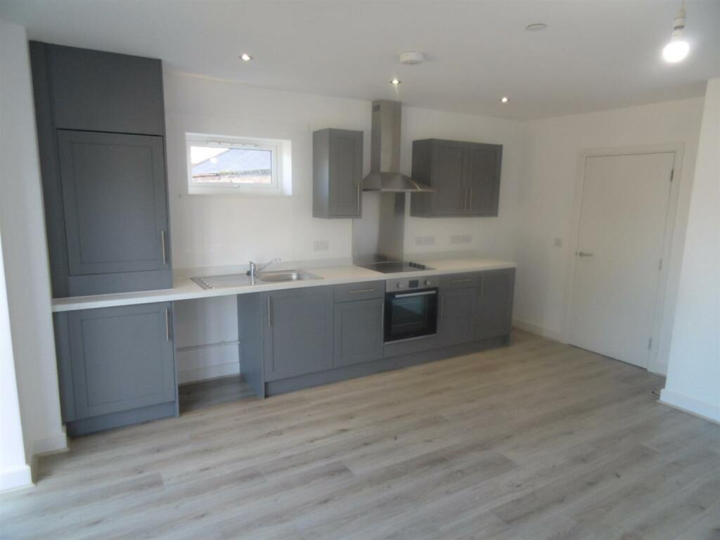 kitchen glan rd.jpg