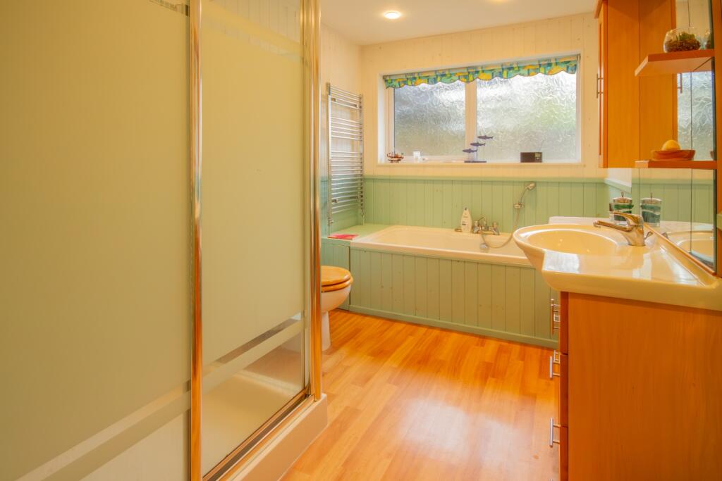 TPS 01208 872 728-27