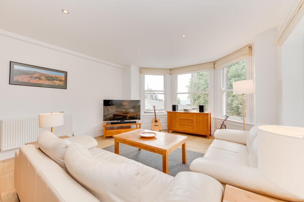 KITCHEN/DINER AND LIVING ROOM