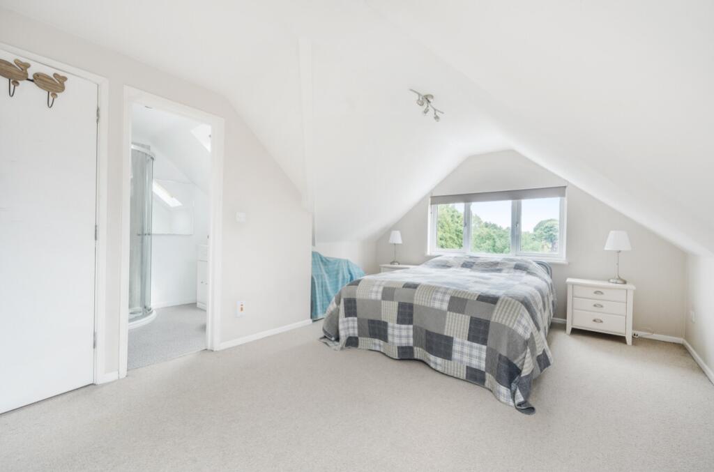 1303703-19-684b4508397c3-ARW