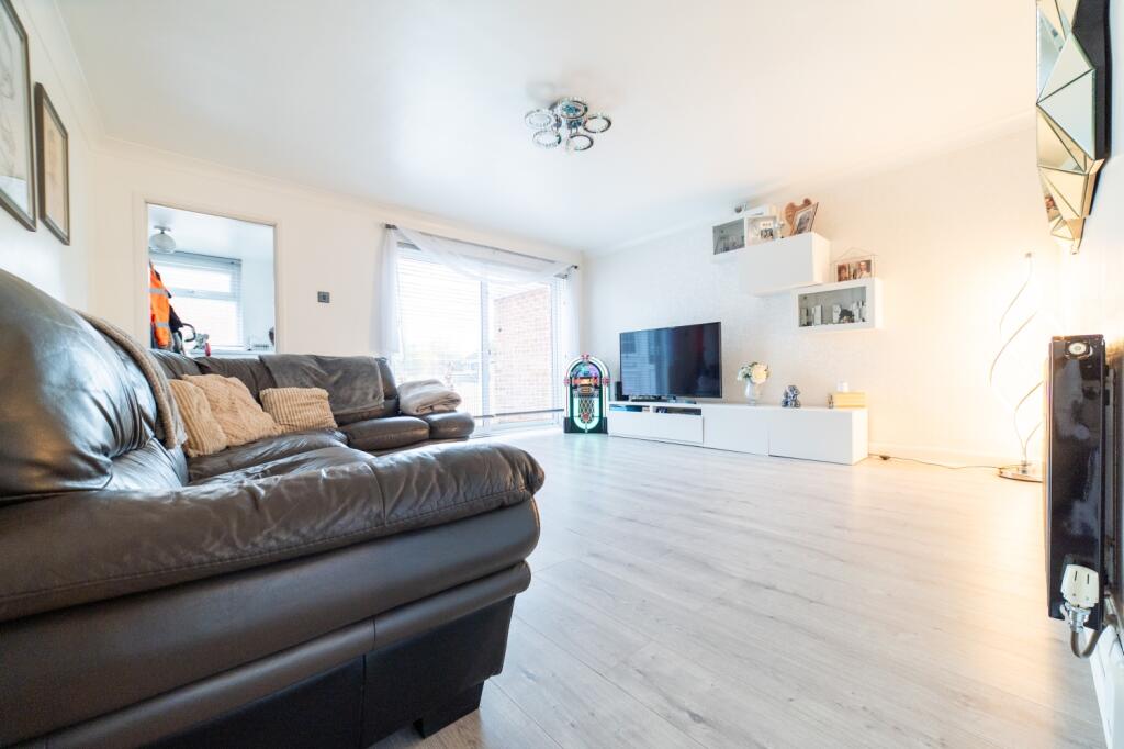 Award-winning Media team on EVERY Listing_14