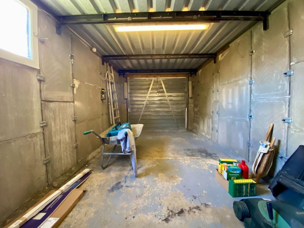 Garage 1