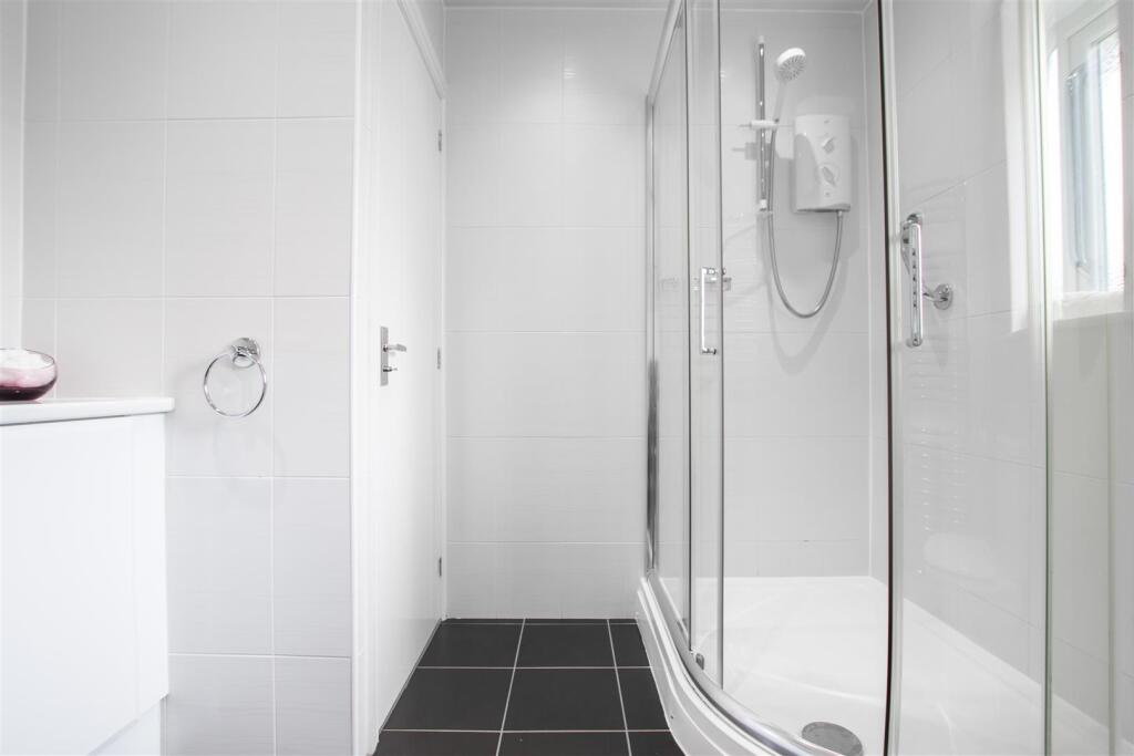 ensuite-1.jpg
