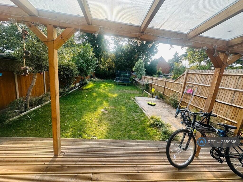 120 Feet Garden